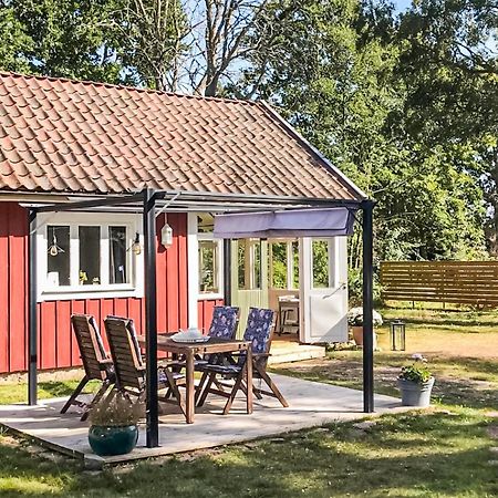 Amazing Home In Faerjestaden With Kitchen Zewnętrze zdjęcie
