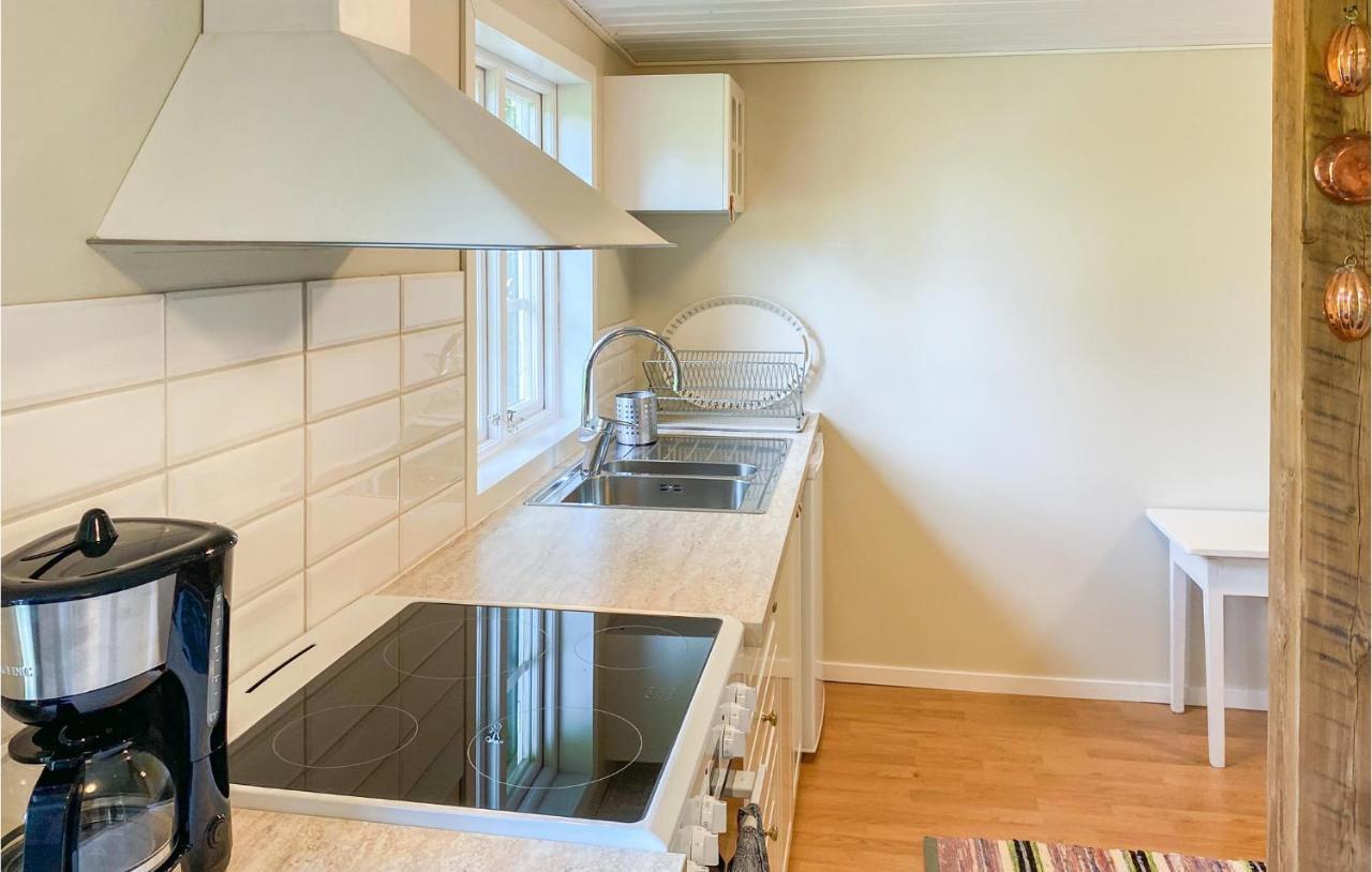 Amazing Home In Faerjestaden With Kitchen Zewnętrze zdjęcie