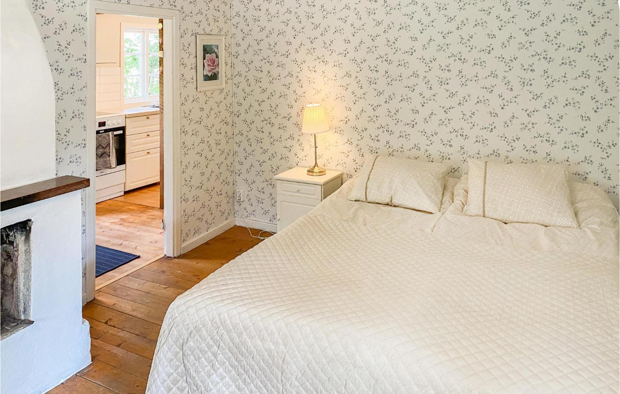 Amazing Home In Faerjestaden With Kitchen Zewnętrze zdjęcie